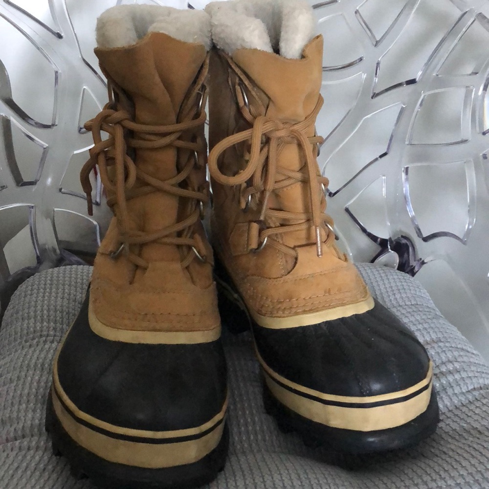 Sorel women’s boots size 7.